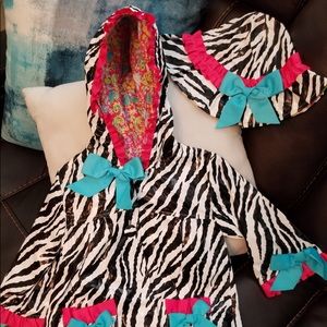 12-18 months mudpie zebra raincoat and matching hat